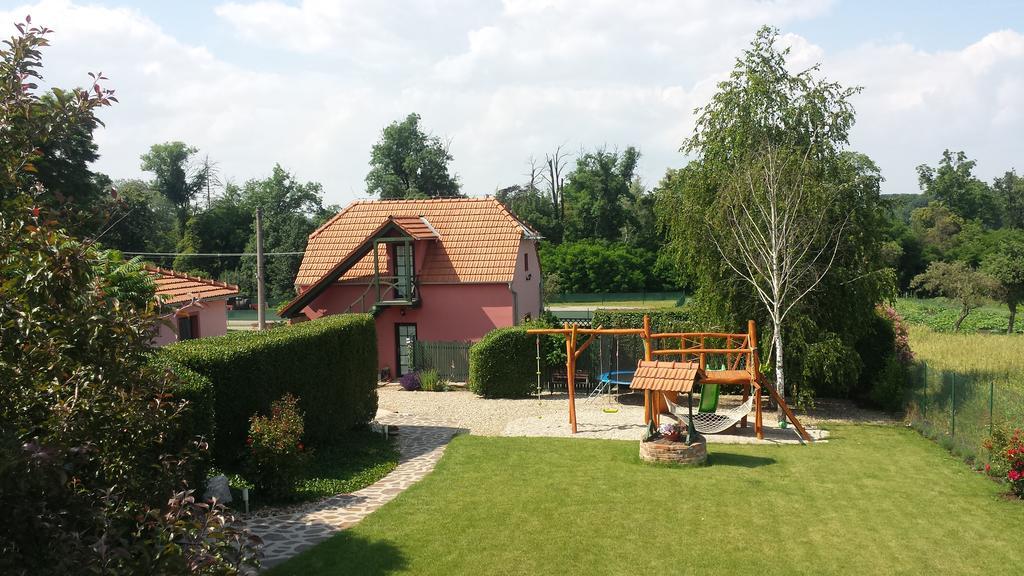 Na Lednicke Hlohovec